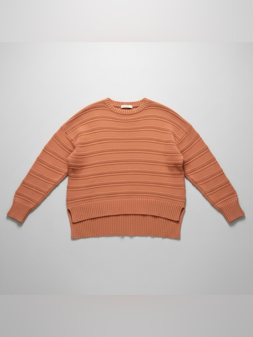 cupcakes & cashmere Knit Crewneck Sweater in Rust Size Medium.